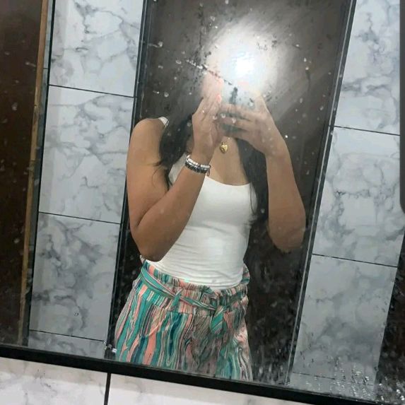Profile Picture of D (@vicki.hern) on Tiktok