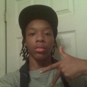 Profile Picture of Adrian Lavender (@youngmoneyrachet) on Myspace