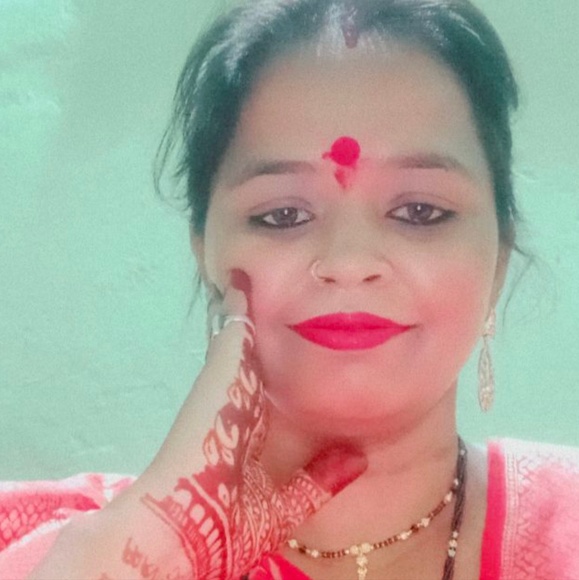 Profile Picture of Gauri Jain (@gaurijain199) on Poshmark