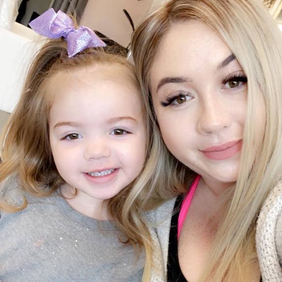 Profile Picture of Erica Dingess (@edingess8) on Poshmark