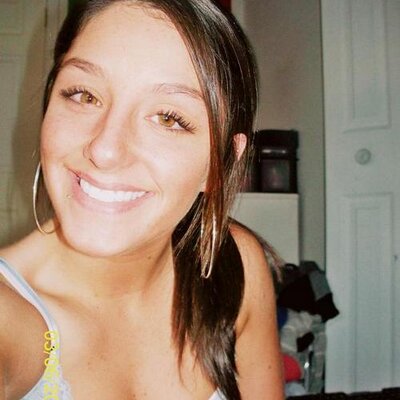 Profile Picture of Dani Hess (@danimichellehes) on Twitter