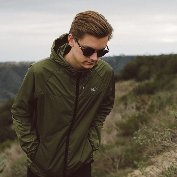 Profile Picture of Joseph Leal (@josephleal) on Poshmark