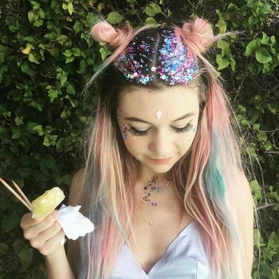 Profile Picture of Jessie Paege Fanpage (@JessieFanTrash) on Twitter