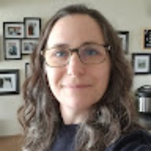 Profile Picture of Seana Pearce (@sbfreih) on Poshmark