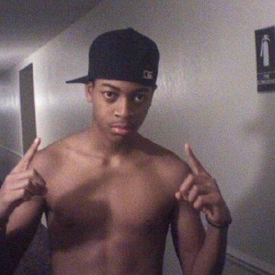 Profile Picture of Marc Renfroe (@lilmeezy16) on Twitter