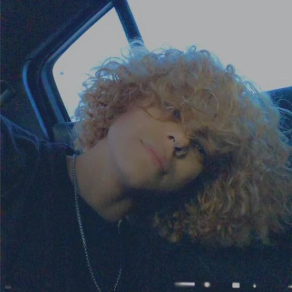 Shevany Andujar - Poshmark Profile Picture of Shevany Andujar (@shevanyandujar) on Poshmark