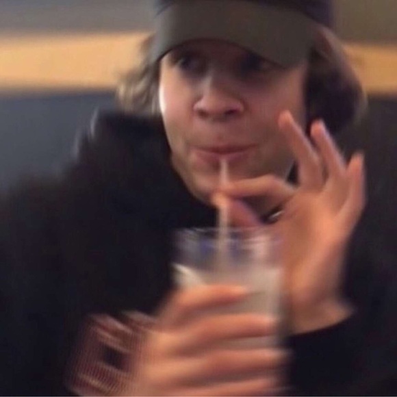 Profile Picture of Cora Bradigan (@corab246) on Poshmark