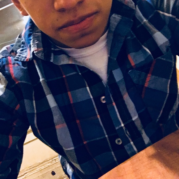 Profile Picture of Rigoberto Espinoza (@rigobertoe513) on Poshmark