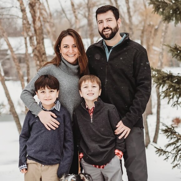 Profile Picture of Brooke Hergott (@brookeizard) on Poshmark