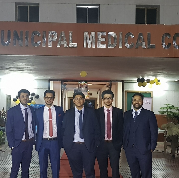 Profile Picture of Darshil Shah (@dshah97) on Poshmark