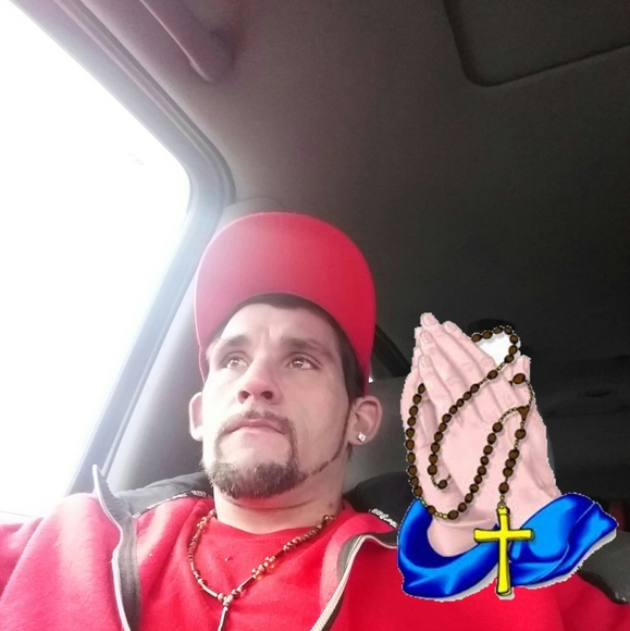 Profile Picture of Joshua Linderman (@linderman1234) on Poshmark