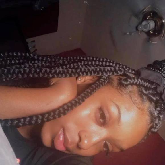 Profile Picture of Ladayshaa Tatum (@ladaayshaa) on Poshmark