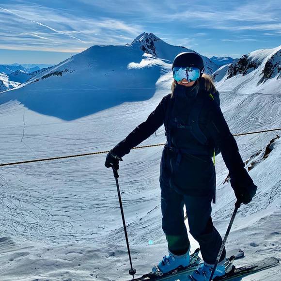 Profile Picture of Alexie Allaire (@missi_axis) on Poshmark