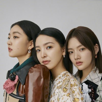 Profile Picture of Ren Min ♔ Sun Qian ♔ Zhang Ruonan (@guangxiangirls) on Twitter