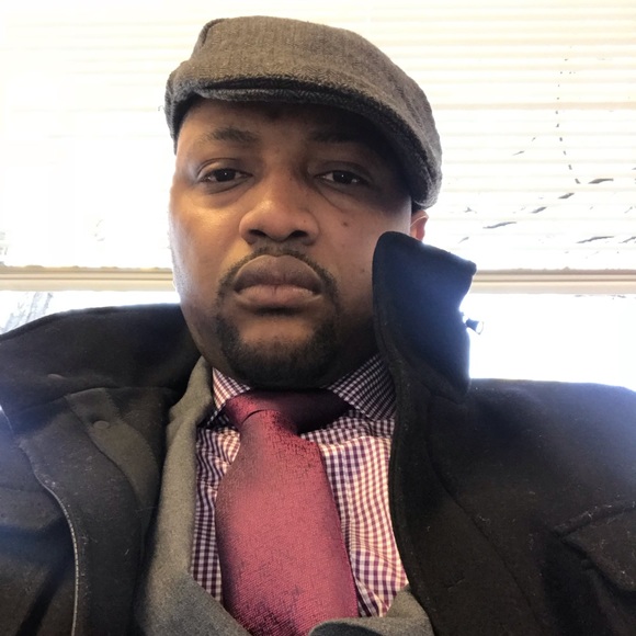 Profile Picture of Dadamion Kirkland (@bambubump) on Poshmark