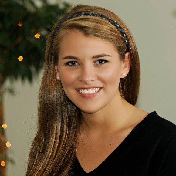 Profile Picture of Katherine Speice (@katiespeice) on Poshmark