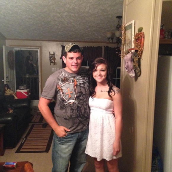 Profile Picture of Brianna Lester (@brently2015) on Poshmark