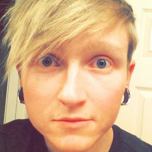 Profile Picture of Thayer (@thayerbouche) on Myspace