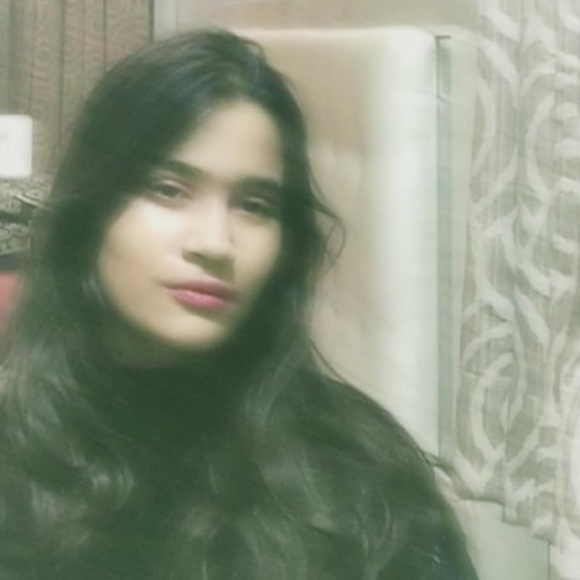 Profile Picture of Neha Dhanekula (@nehadhanekula) on Poshmark