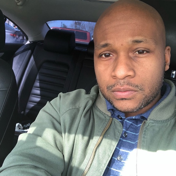 Profile Picture of Jon Gillard (@flyegocompany) on Poshmark