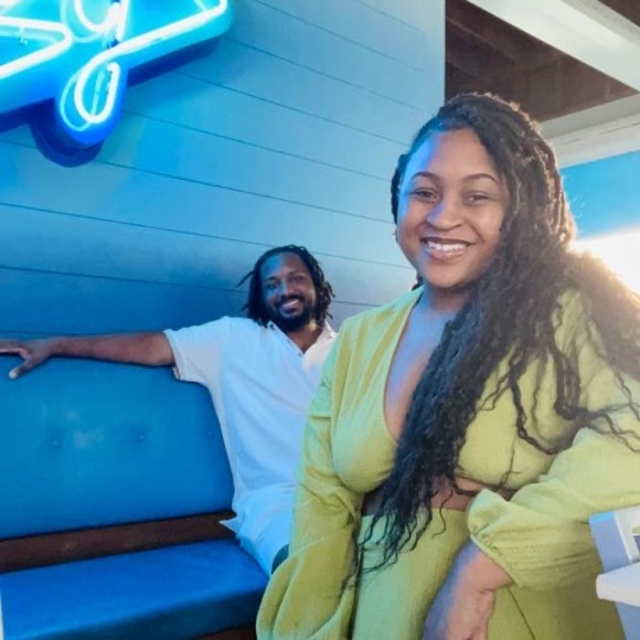 Profile Picture of Denasia Fardan (@denasiafardan) on Poshmark