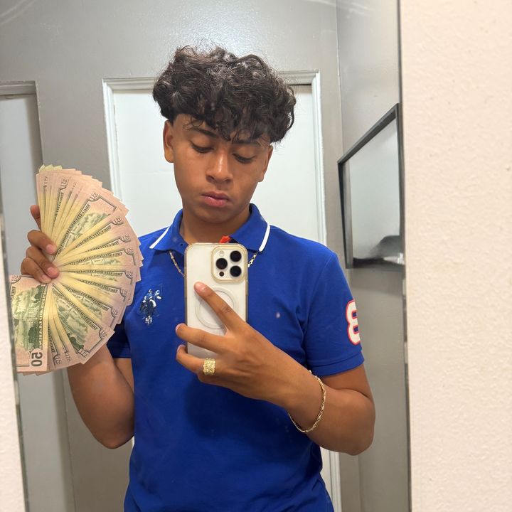 b - Tiktok Profile Picture of b (@bryn.lyn) on Tiktok