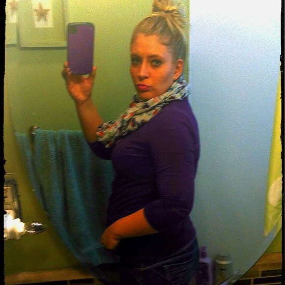 Profile Picture of Tara Wolfe (@taramae_88) on Poshmark