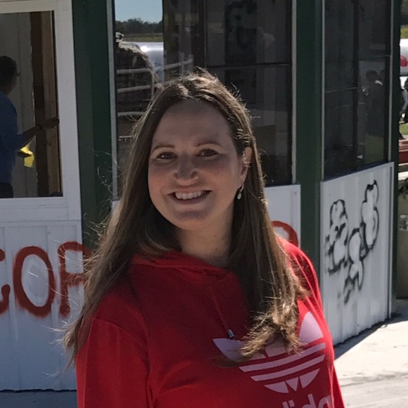 Profile Picture of Ann Moeller (@annbot2) on Poshmark