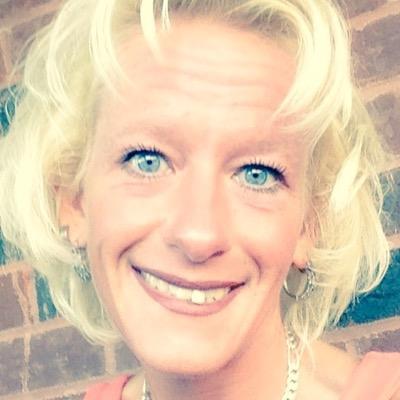 Profile Picture of Anne Brownlee (@Twink2828) on Twitter