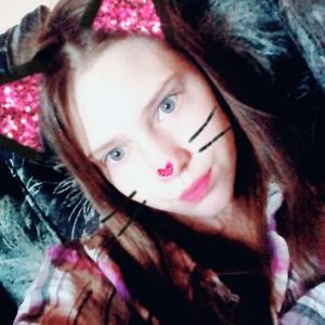 Profile Picture of Алина (@aluska_maluska) on Twitter