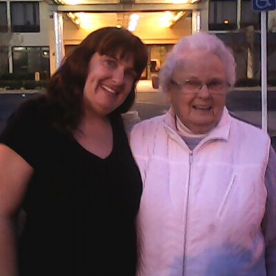 Profile Picture of Aimee Moore Glass (@@Aimeeglass75) on Twitter