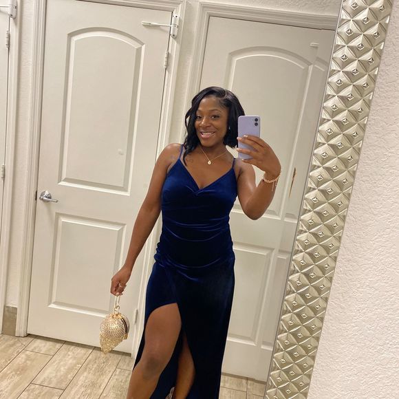 Profile Picture of Coco shanelle Johnson (@mochabrown90) on Poshmark