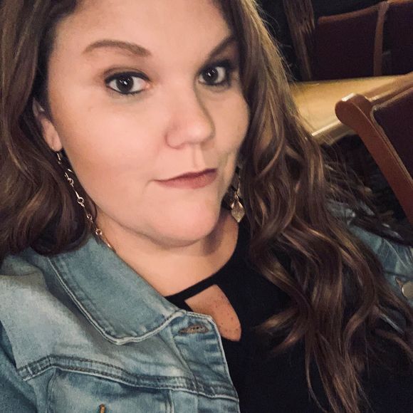 Profile Picture of Maria Reid (@mariamikel1986) on Poshmark