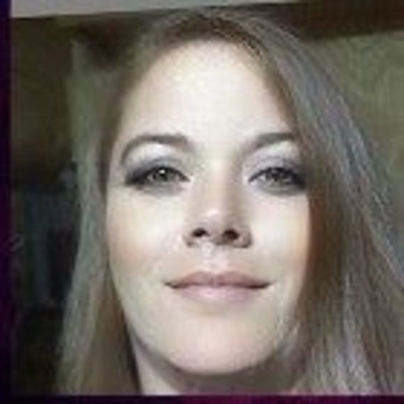 Profile Picture of Joann Manning (@jnlm1418) on Poshmark