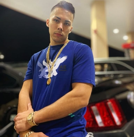 Profile Picture of David Orta (@davidorta300) on Poshmark
