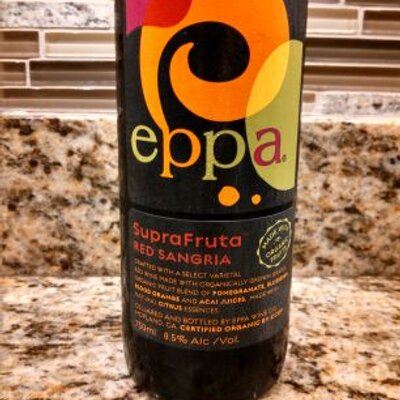 Profile Picture of Kim Kittrell (@NanaNeedsWine) on Twitter