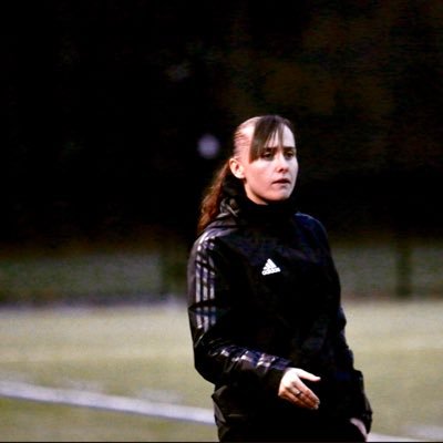 Profile Picture of Cheryl Edwards 9 (@cheryl_9) on Twitter
