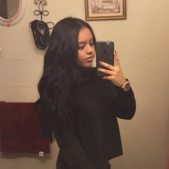 Profile Picture of Lisette Sanchez (@sanchez99) on Poshmark