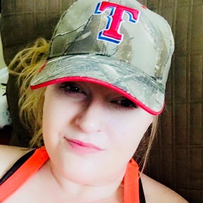 Profile Picture of Shelby Engelbrecht (@thealfalady) on Twitter