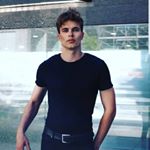 Profile Picture of alex majors (@alexmakescash) on Instagram