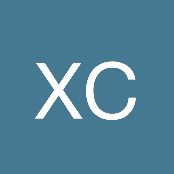 Profile Picture of Xavitu Cury (@xavitucutr) on Poshmark