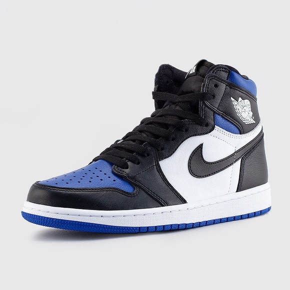 Profile Picture of Derek Torres (@dj2torres) on Poshmark