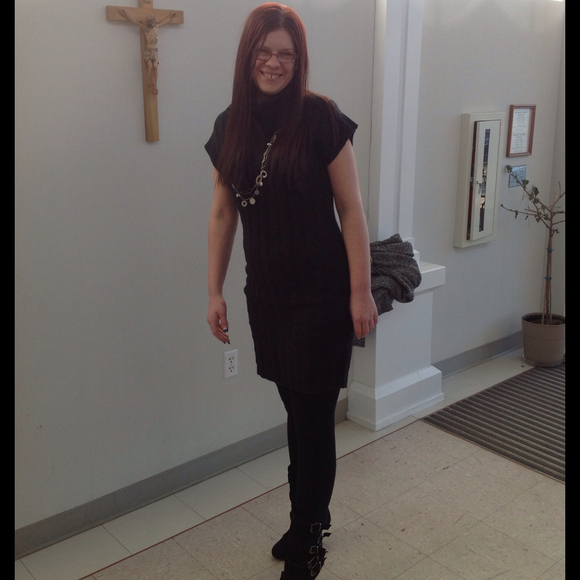 Profile Picture of Nicole Hockney (@nicolehockney) on Poshmark