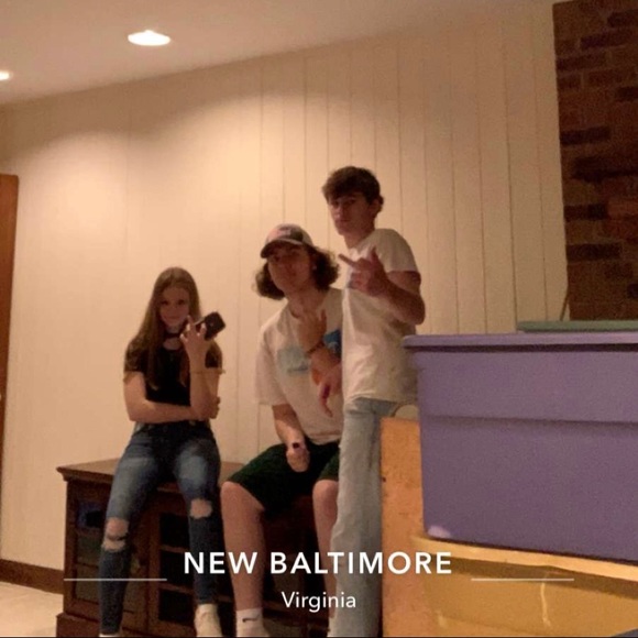 Profile Picture of Hailey Stahlinski (@alphadragonx410) on Poshmark