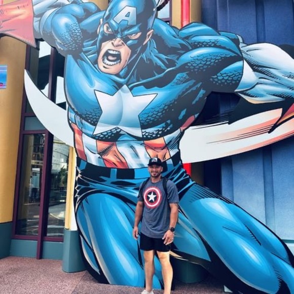 Profile Picture of Joey Amato (@jamato52197) on Poshmark