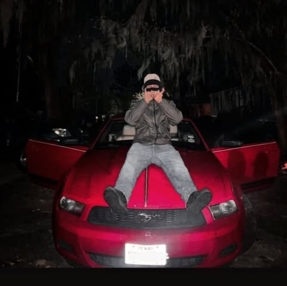 Profile Picture of Brandon Vera (@verabrandon205) on Poshmark