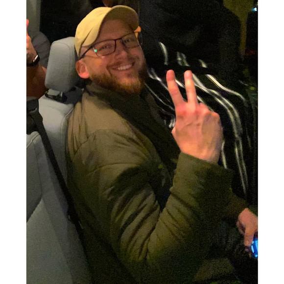 Profile Picture of Andrew Frost (@frostaybawls) on Poshmark