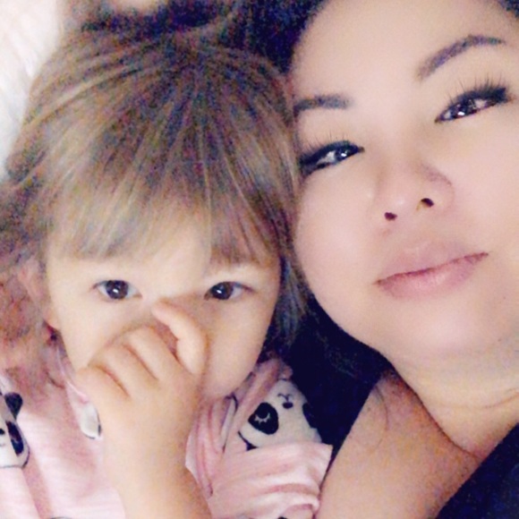 Joy Homze - Poshmark Profile Picture of Joy Homze (@joyalina) on Poshmark