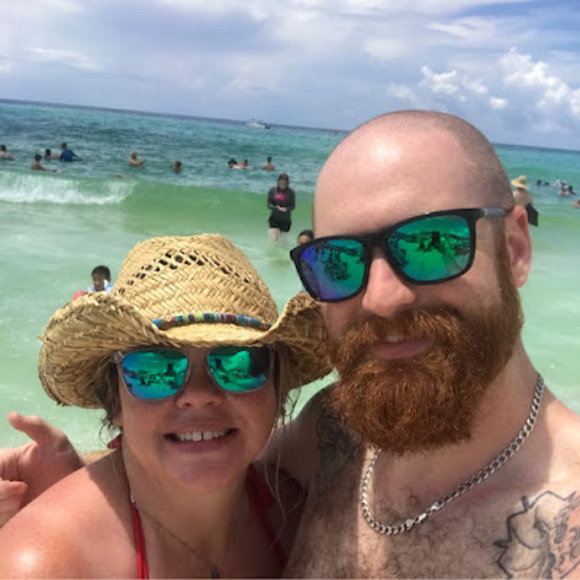 Profile Picture of Chris Decker (@cjtdecker) on Poshmark