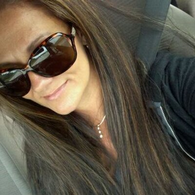 Profile Picture of April Arndt (@dawsondarling) on Twitter